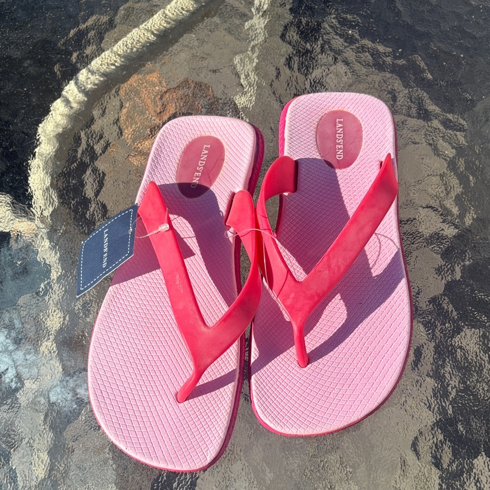 Lands' End Two-Tone Azalea Pink Flip Flops NWT